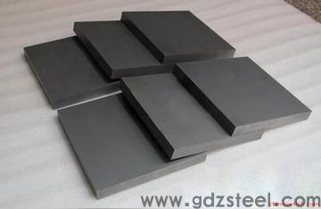 鎢鋼硬度更低多少？